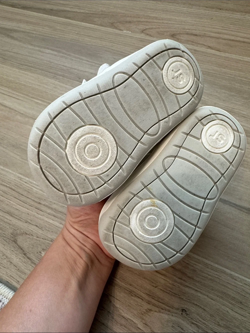 Stride Rite classic white